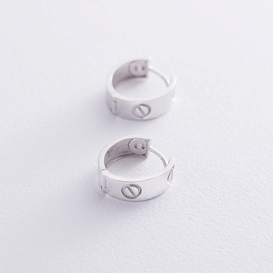 Серьги - кольца "Love" в белом золоте с05479 №3