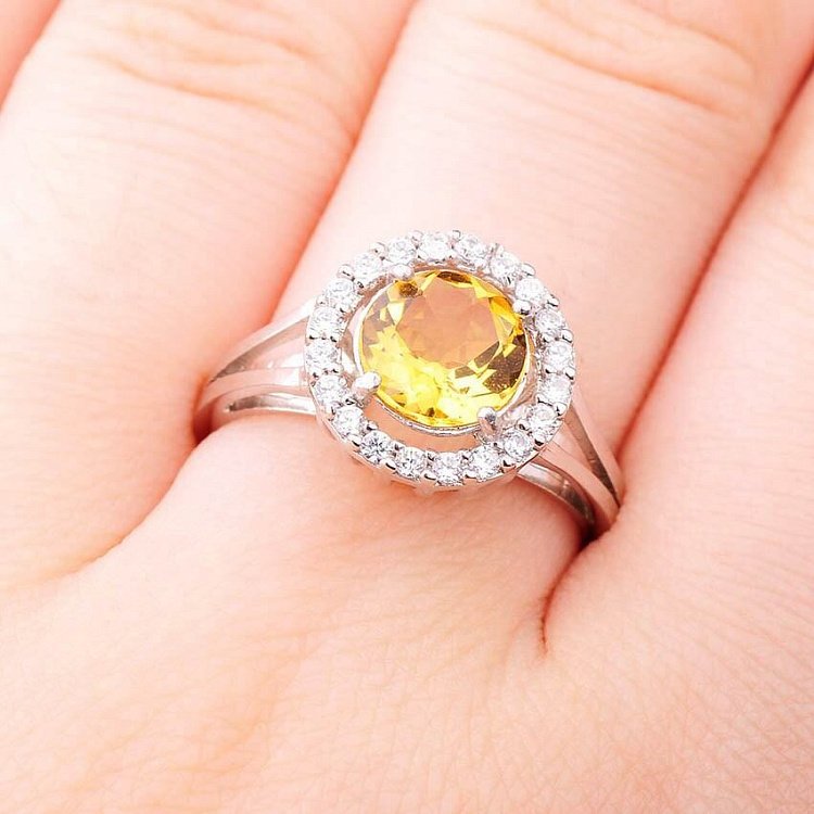 Срібний перстень з фіанітами 111122 від ювелірного магазину Онікс - 7