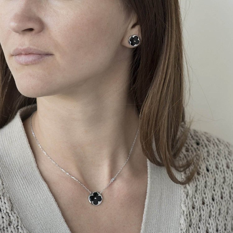 Кольє "Конюшина" з оніксом і фіанітом 18584 від ювелірного магазину Онікс - 2