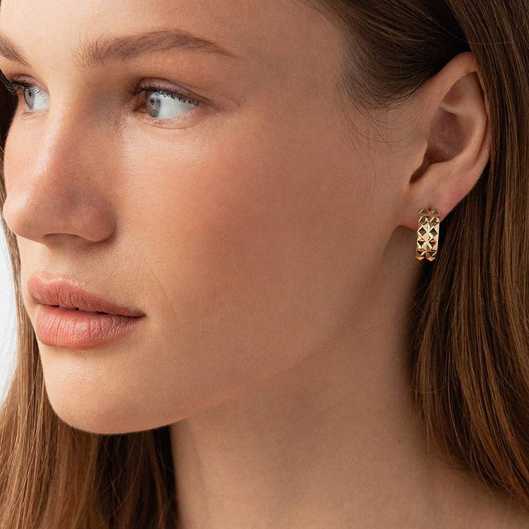 Сережки - кільця "Monika" у жовтому золоті с09159 від ювелірного магазину Онікс - 1