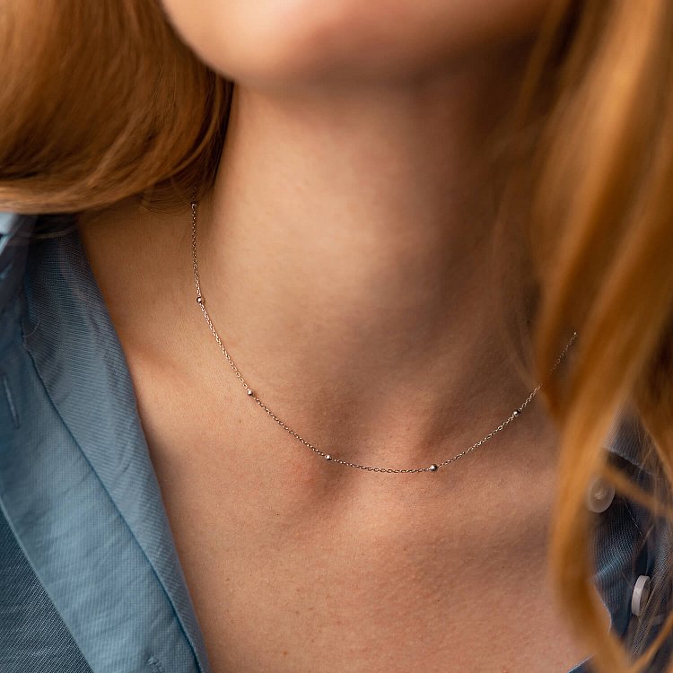 Серебряное колье "Шарики" 908-01224 от ювелирного магазина Оникс - 4