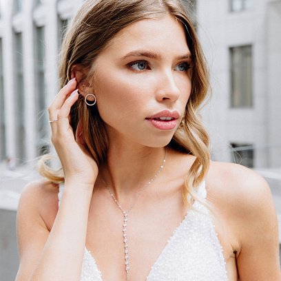 Срібні сережки - пусети "Кругообіг" з фіанітами 122898 №8