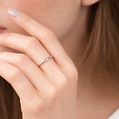 Золотое кольцо с бриллиантом в стиле минимализм обрб0002 №2