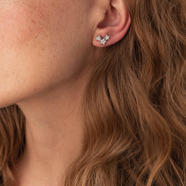 Серебряные серьги - пусеты "Звездочки" с фианитами 301 от ювелирного магазина Оникс - 1