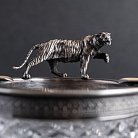 Серебряная фигура с тигром ручной работы 23125 от ювелирного магазина Оникс - 1