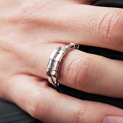 Кольцо "Змея" в белом золоте к08310 №2