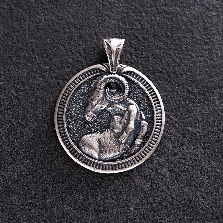 Срібний кулон "Знак зодіаку Овен" 133200овен від ювелірного магазину Онікс