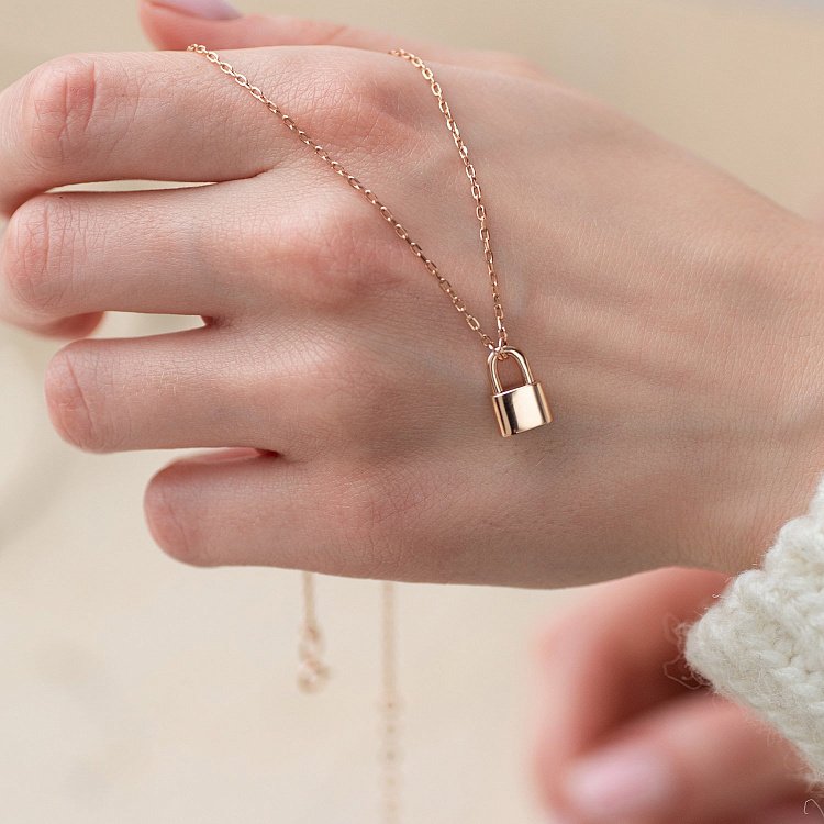 Колье "Замочек" в красном золоте кол01890 от ювелирного магазина Оникс - 3