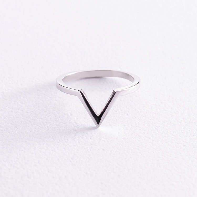 Серебряное кольцо "Особенное" 112610 от ювелирного магазина Оникс