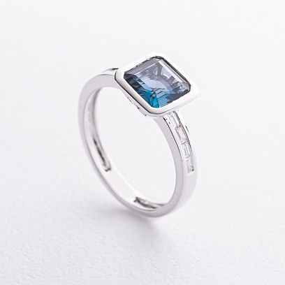 Золота каблучка з діамантами і топазом "Лондон блакитний" кб0674sm