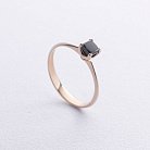 Помолвочное кольцо с черным бриллиантом (желтое золото) 237523122 от ювелирного магазина Оникс