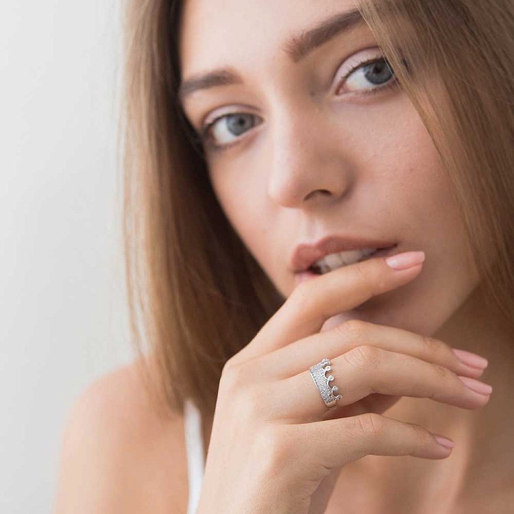 Золотое кольцо "Корона" с фианитами к04264 от ювелирного магазина Оникс - 2