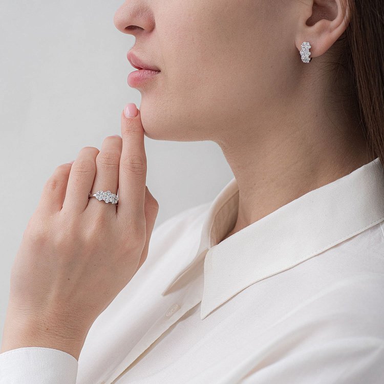 Золотые серьги с бриллиантами сб02766 от ювелирного магазина Оникс - 1