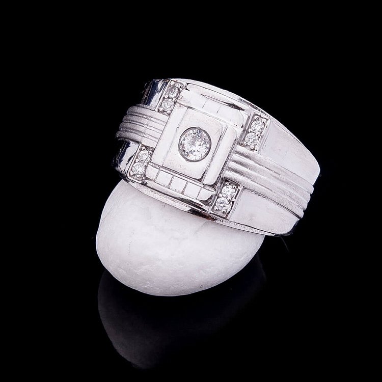 Срібна печатка (фіаніти, родій) 111399 від ювелірного магазину Онікс