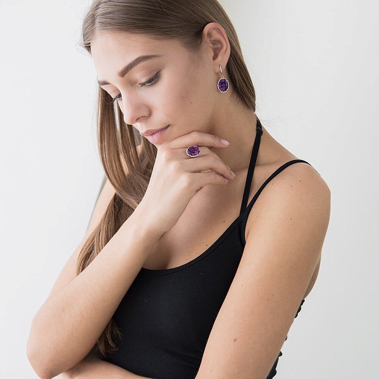 Эксклюзивные золотые серьги с аметистом и фианитами с03838 от ювелирного магазина Оникс - 3