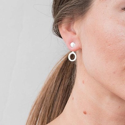 Серебряные серьги-пусеты "Оригинальность" 122508