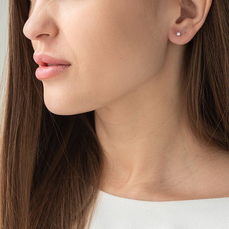 Золотые серьги - пусеты (бриллианты) 402-93п - 1 Золотые серьги - пусеты (бриллианты) 402-93п от ювелирного магазина Оникс - 1