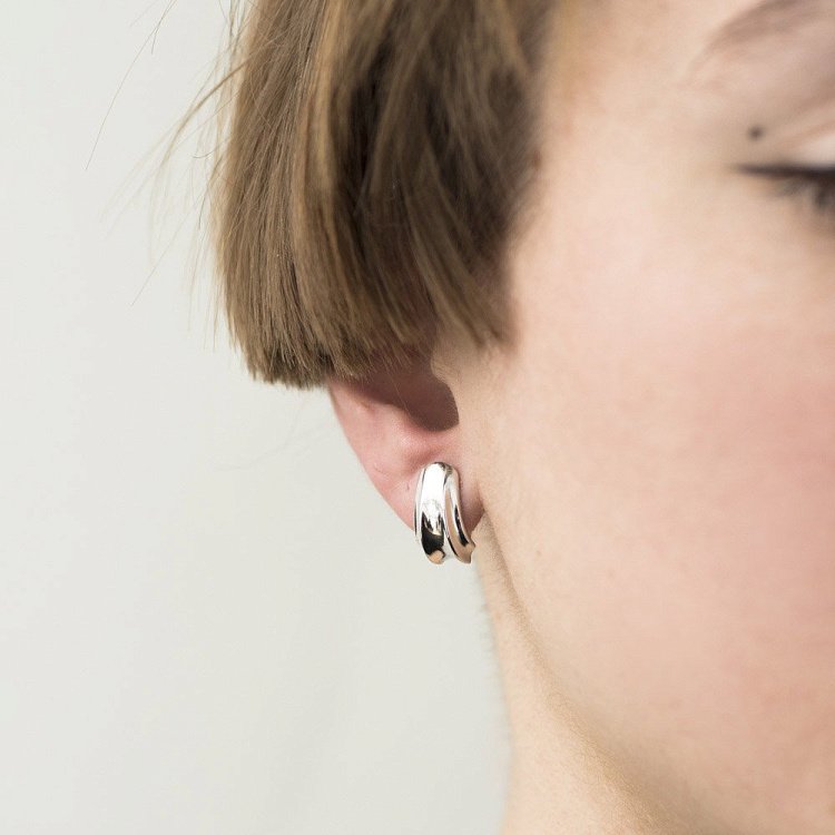 Золотые серьги на английской застежке с05057 от ювелирного магазина Оникс - 3