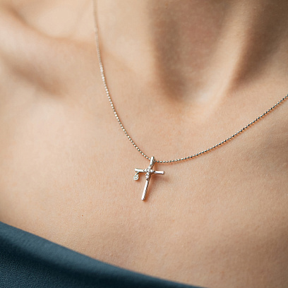 Хрестик у білому золоті з діамантами пб0374lg №4