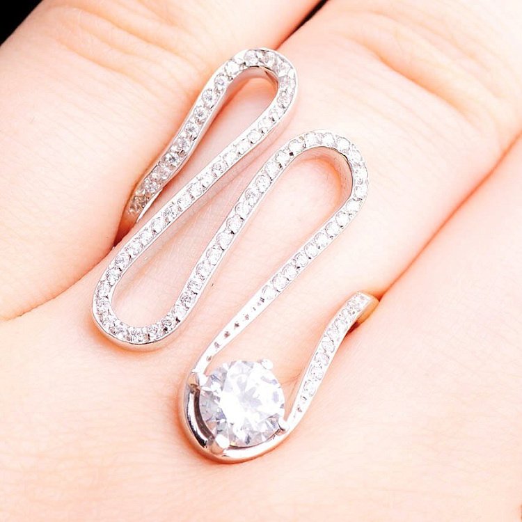 Жіноча каблучка з білого і жовтого золота з фіанітами к02419 від ювелірного магазину Онікс - 4