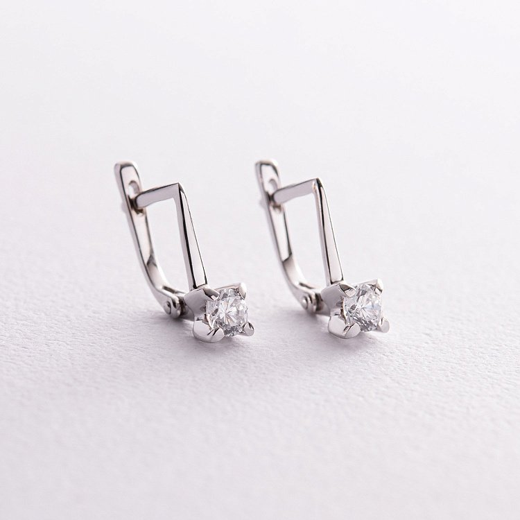 Детские серьги в белом золоте (фианиты) с05168 от ювелирного магазина Оникс