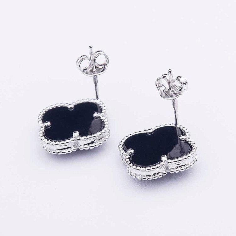 Срібні сережки-пусети з фіанітами і оніксом "Конюшина" 121809 від ювелірного магазину Онікс - 2