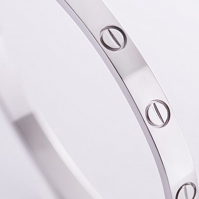 Жесткий браслет "Love" в белом золоте б05459 №5