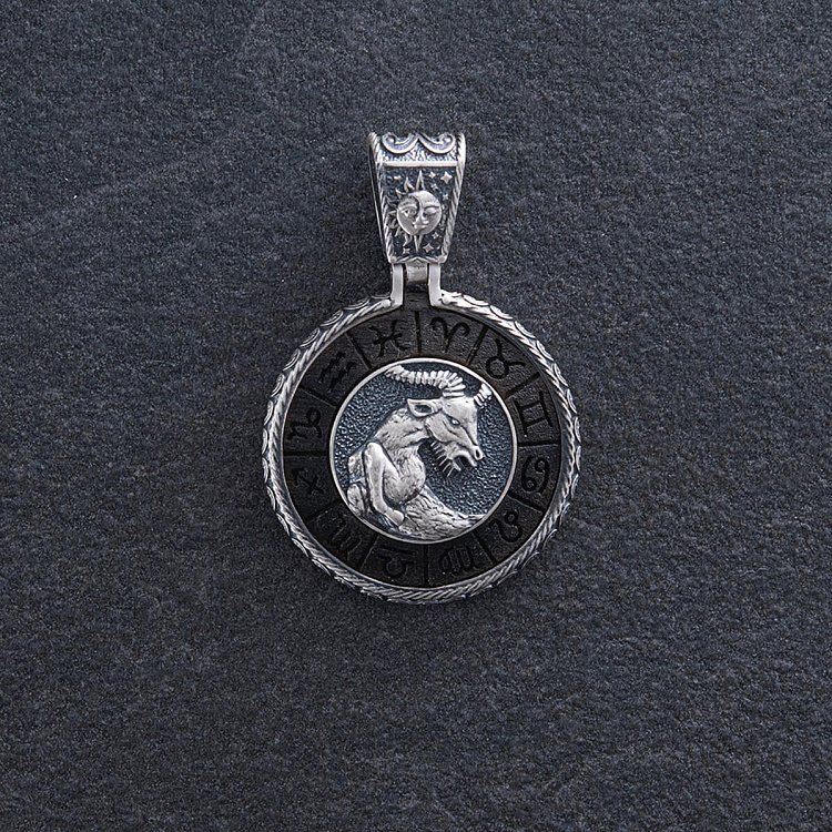 Срібний кулон "Знак зодіаку Козеріг" з ебеном 1041козеріг від ювелірного магазину Онікс