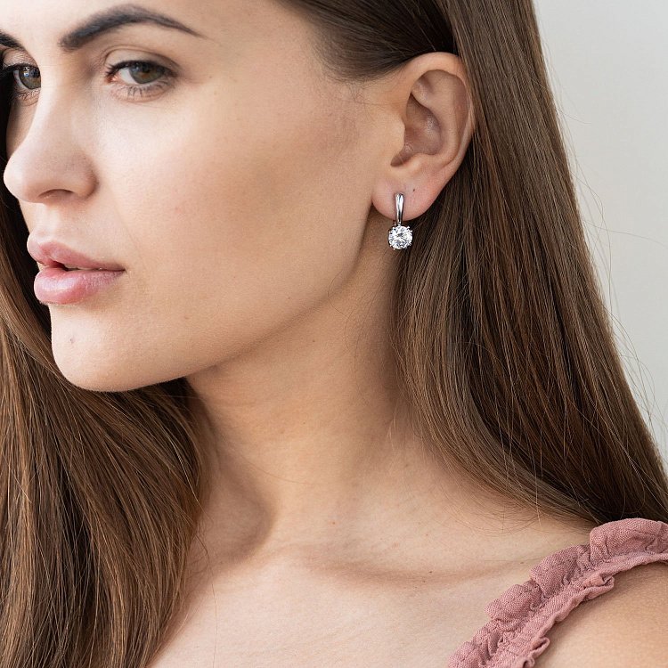 Золотые серьги с фианитами с02901 от ювелирного магазина Оникс - 1