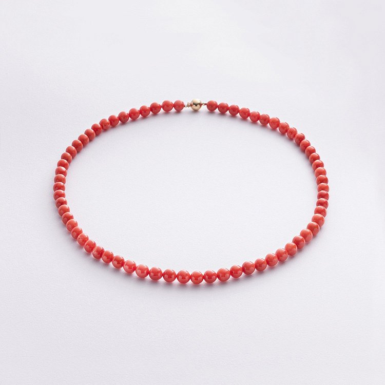 Бусы из коралла (золотая застежка) бус017к от ювелирного магазина Оникс