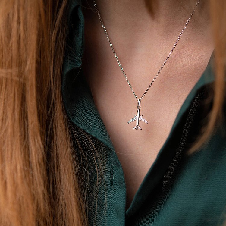 Серебряное колье "Самолет" с фианитами 181189 от ювелирного магазина Оникс - 1