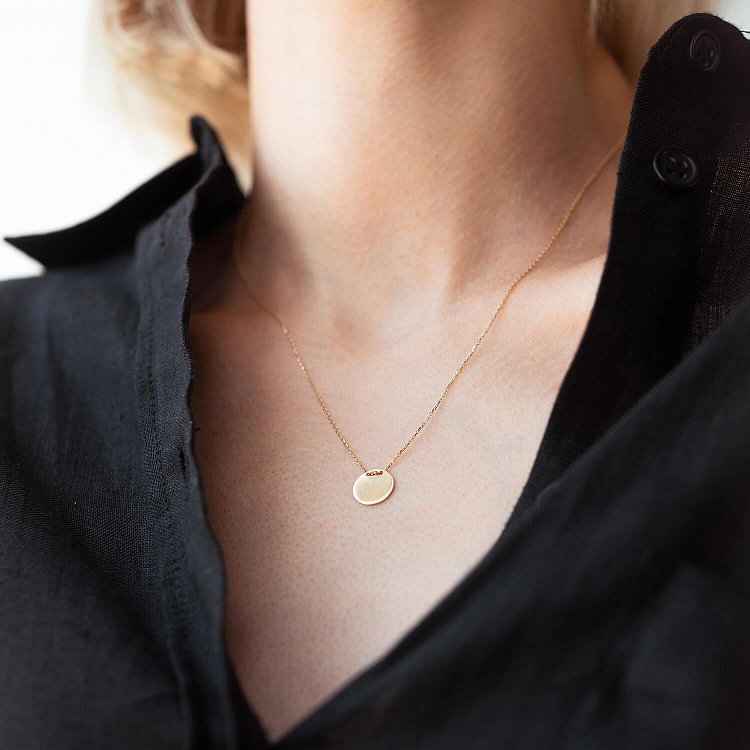 Колье "Монетка" в желтом золоте (возможна гравировка) кол01700 - 8 Колье "Монетка" в желтом золоте (возможна гравировка) кол01700 от ювелирного магазина Оникс - 8