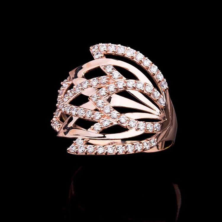 Золотое кольцо с фианитами к01653 от ювелирного магазина Оникс - 1