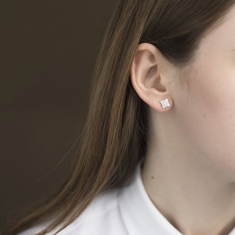 Золотые серьги-пусеты с бриллиантами сб0263nl от ювелирного магазина Оникс - 3