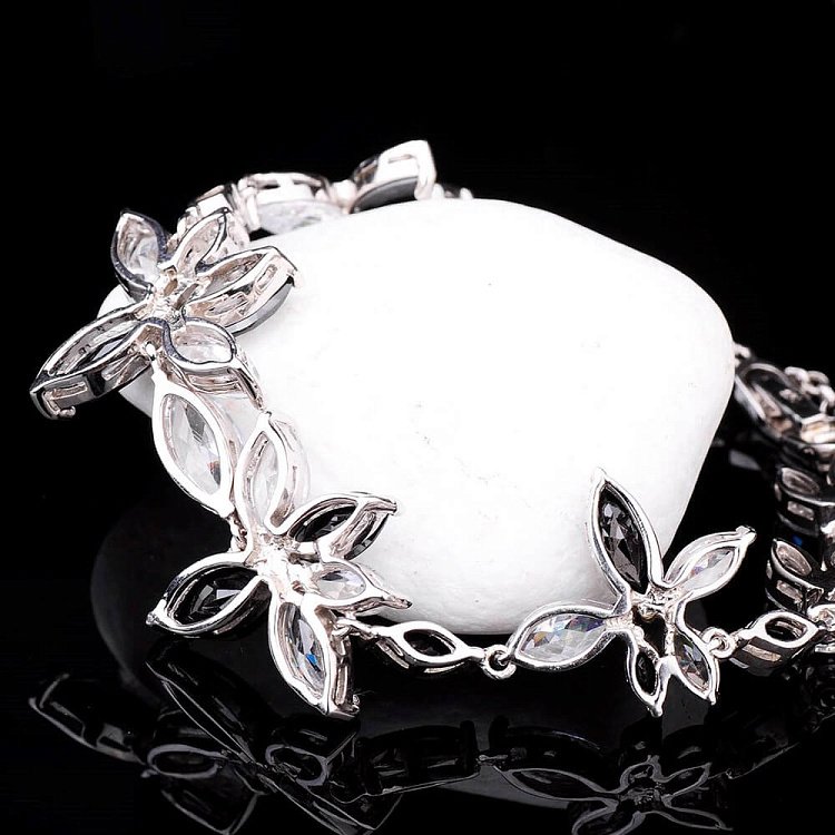 Серебряный браслет с фианитами "Цветочки" 14488 от ювелирного магазина Оникс - 2