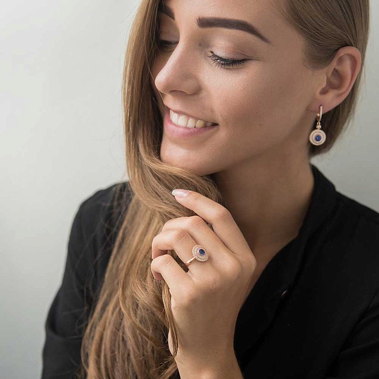 Золотое кольцо с фианитами к04675 от ювелирного магазина Оникс - 3