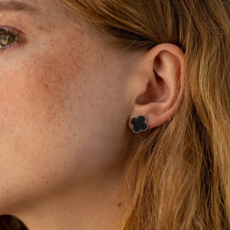 Серебряные серьги - пусеты "Клевер" (черные фианиты) 544ч от ювелирного магазина Оникс - 3