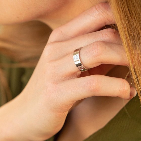 Каблучка "Love" у білому золоті к06913 №5