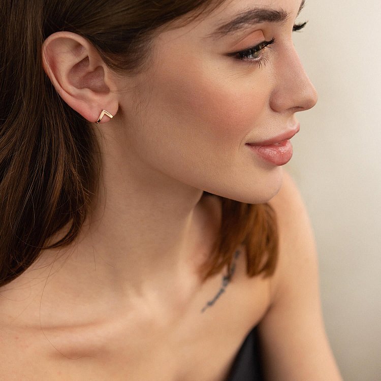 Золоті сережки - пусети "Акцент" с07444 від ювелірного магазину Онікс - 7